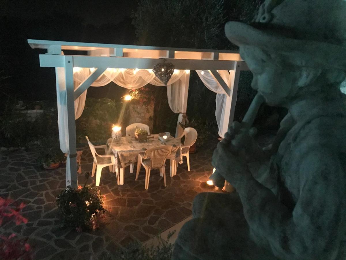 Il Trullo Di Nonno Angelo San Marco Otel Locorotondo Dış mekan fotoğraf